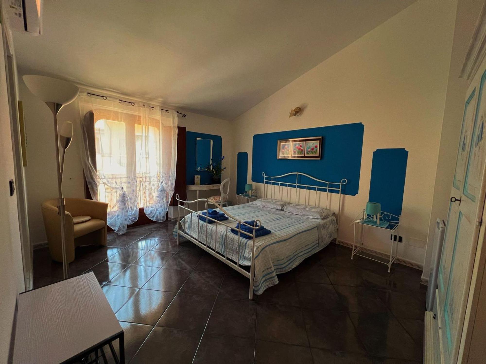 Locazioni Brevi La Rosaviola Guest Rooms Teulada Bagian luar foto